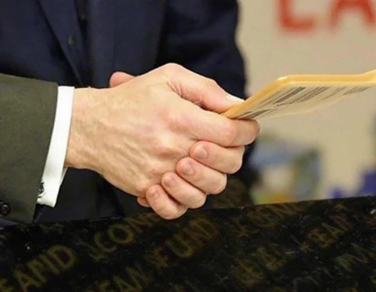 Faux en candidature électorale : Enjeux juridiques et conséquences